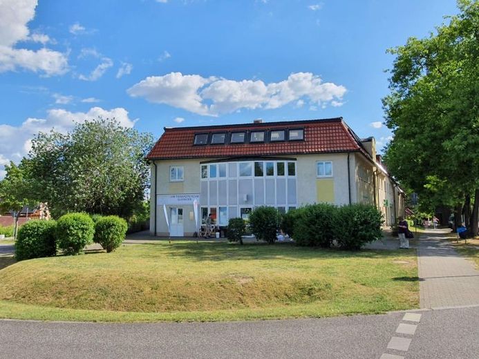 Ampia superficie ufficio di 180 m² con 4 uffici, area reception e posti auto a Glienicke/Nordbahn – Foto 1