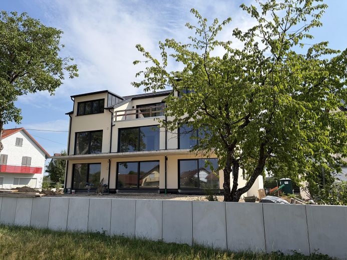 Yeni yapı: Schwäbisch Gmünd'de 3 ayrı daireli 3 ailelik ev – Foto 5