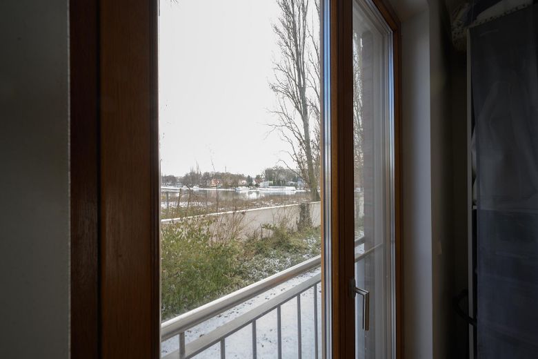 Exclusivo piso de 4,5 habitaciones con amplia terraza y vistas al agua en Berlín-Köpenick – Wasserblick