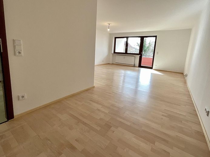 3-कमरों का अपार्टमेंट, केंद्रीय स्थान / Stadtbergen – फोटो 8