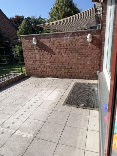 Schönes Haus mit Garten in Ratingen und Garage – Terrace