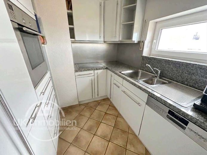 Hausgefühl! 2-Zi mit Dachterrasse im Haus-im-Haus-Konzept! – Kochen