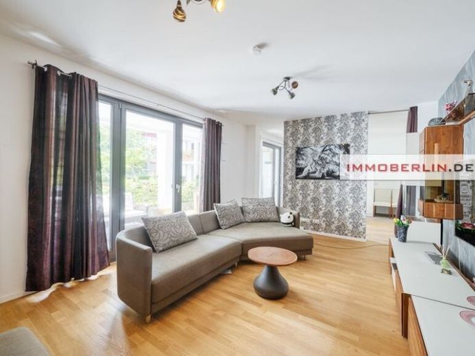 IMMOBERLIN.DE - Top-Citylage! Moderne Erdgeschosswohnung mit ruhiger Terrasse – Foto 1
