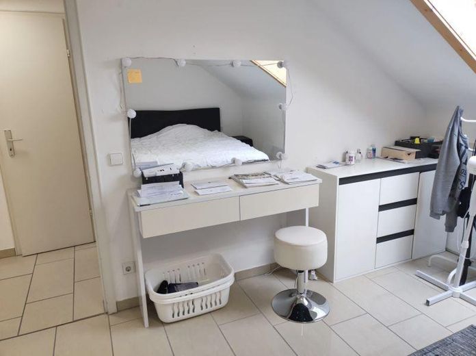 Schöne helle 2  Zi-Whg mit EBK (Backofen und Spülmaschine) und AA in Bonn – Foto 9