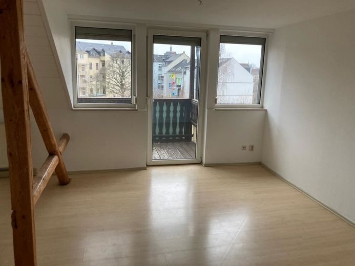 DG 4-Zimmer Maisonette mit Laminat und Südbalkon in zentraler Lage!!! – PHOTO-2022-03-16-09-22-56_6