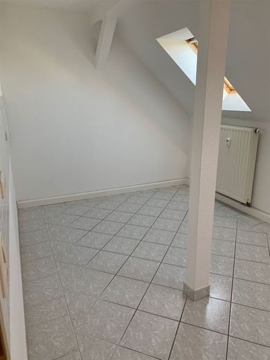 Großzügige 3,5-Zimmer mit Laminat und Tageslichtbad mit Wanne in guter Lage! – PHOTO-2022-03-11-13-43-25_3