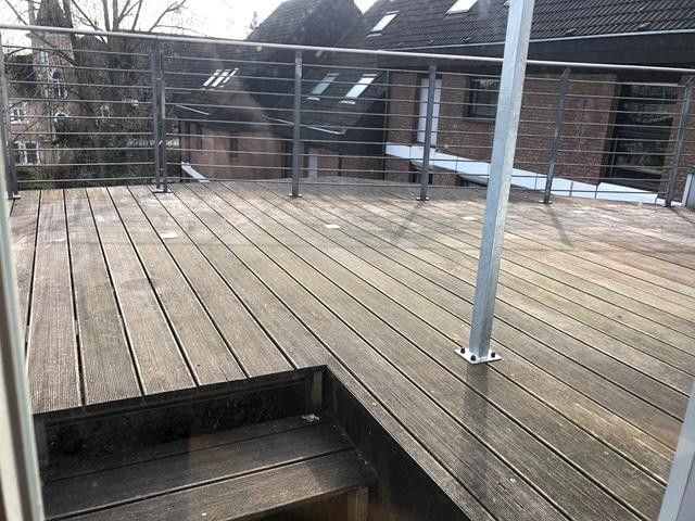 Dachterrasse DG
