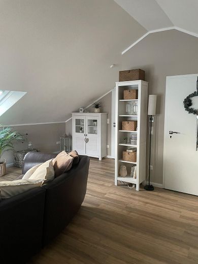 Neu renovierte Dachgeschosswohnung in Heidenheim – Фотографія 8