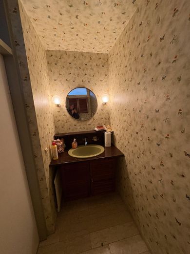 Krailling: Großzügiges Reihenmittelhaus + Garage (optional) – Toilette