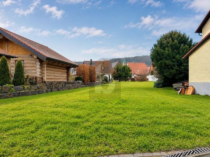 PLATZ FÜR KLEINE HÄUSER UND GROSSE IDEEN – Foto 1