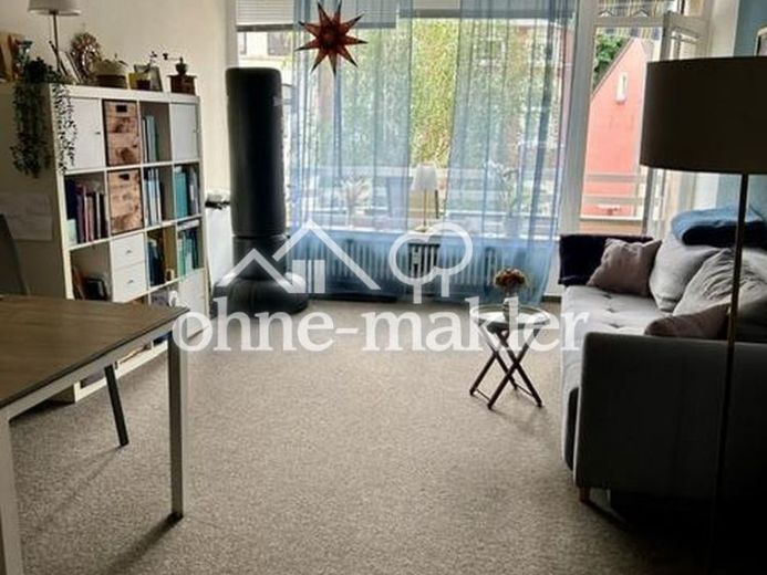 Leerstehende 2 Zimmer WHG mit 2 Balkonen in Bonn-Poppelsdorf – Foto 1