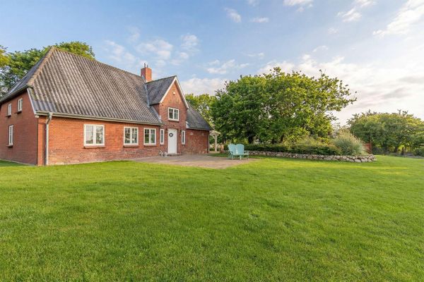 Tarihi “Set Üzerindeki Mücevher” – Sylt ve Föhr yakınında 1.800 m²’lik hayal gibi arsada ferah yaşam