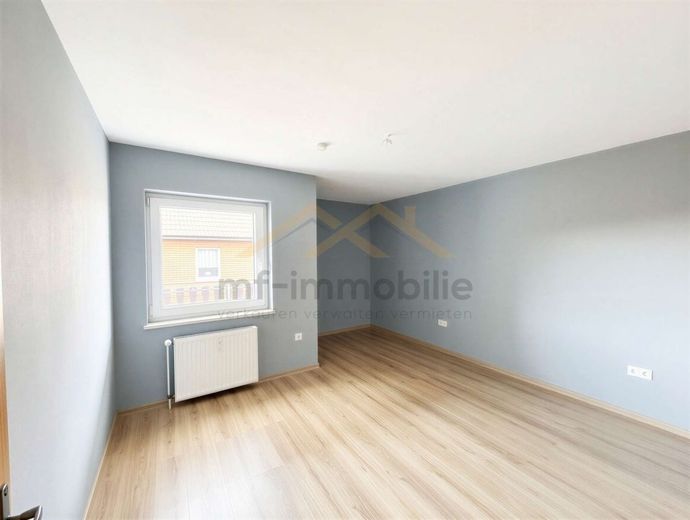 Wohnung in Grasleben ruhige Lage, Balkon, saniertes Badezimmer – Schlafzimmer
