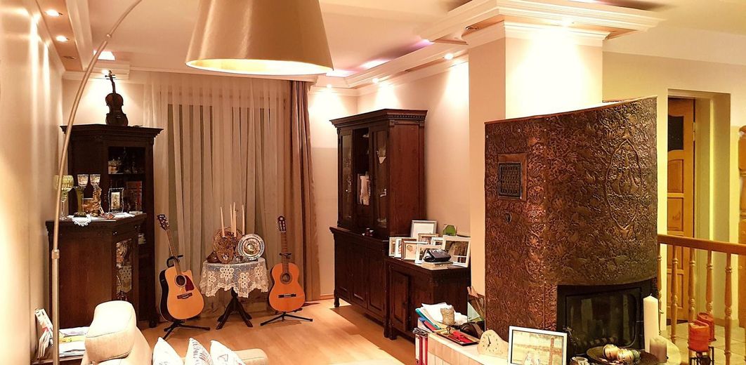 Wohnbereich mit Kamin