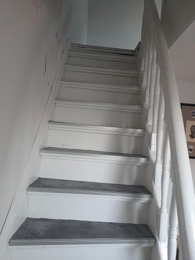 Treppe zum Dachgeschoß