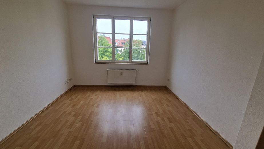 3ZKB in Leipzig Stötteritz mit Blick auf das Völkerschlachtdenkmal – Schlafzimmer 1
