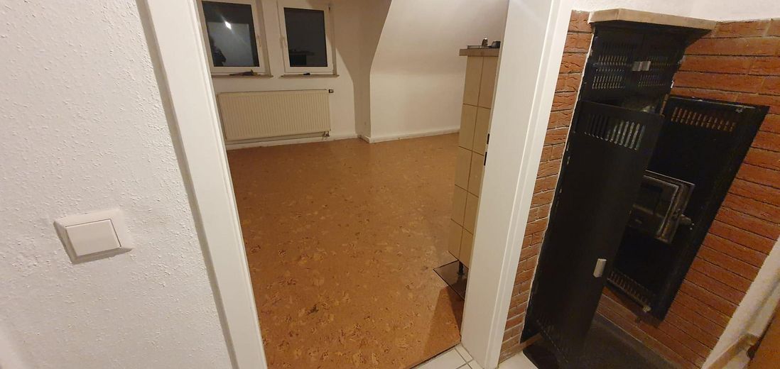 Ruhig gelegenes Einfamilien- / Zweifamilienwohnhaus mit sonnigem Garten – OG Wohnzimmer