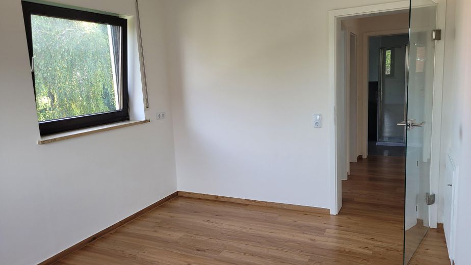 Güzel, aydınlık, yeni yenilenmiş 3 odalı daire – Küche