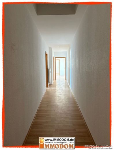2-Zimmer-Wohnung in Zwickau, zentral und schön gelegen, zu vermieten! – Flur
