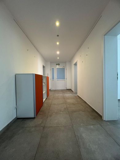 Helle 110 m² Gewerbefläche | 4 Räume| Büro / Praxis | zentrale Lage Stuttgart – Vorgang