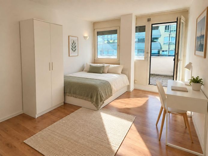 Posizione privilegiata sul lago! Appartamento condiviso premium arredato, appena ristrutturato, con terrazza sul tetto e vista sul lago – Zimmer 5