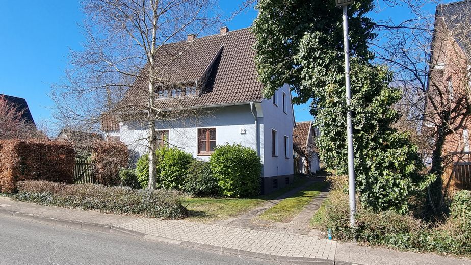 Straßenansicht