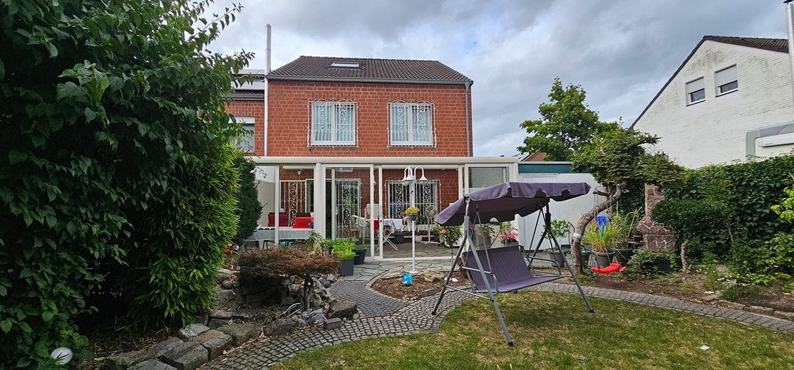 Hochwertig ausgestattetes Doppelhaushälfte-Eckhaus mit Garage, Garten und Wintergarten  in 41065 Mönchengladbach – Deutschland – NRW – Foto 23