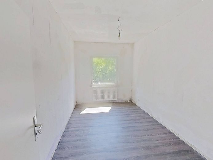 ++La vostra nuova casa con balcone: luminoso appartamento di 3 locali con balcone e ripostiglio++ – Ansicht I: Schlafzimmer II