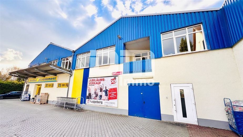 Modernisierter Gewerbekomplex (2 Gebäudeteile) mit langfristigem Mieter + freie Flächen im OG – Titel Frontansicht Gebäude 3