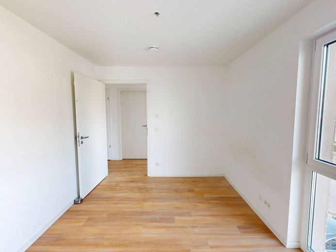 3-Zi.-Neubauwohnung mit EBK und sonniger TERRASSE – Ansicht II: Schlafzimmer I