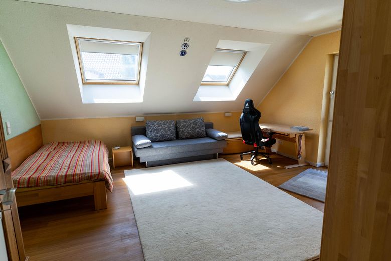 Casa passiva PLUS di architetto, classe energetica A+ (5,0 kWh/m²a) a Weisenheim am Sand – Kinderzimmer