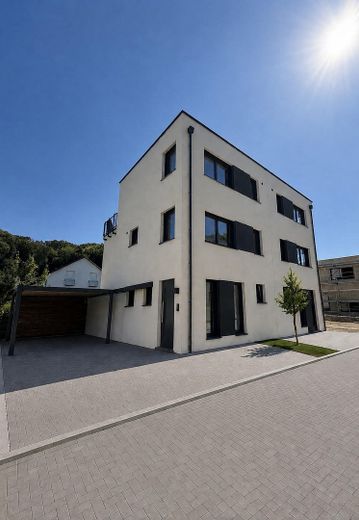 Casa pareada KFW 40 en Lohmar-Donrath - Obra nueva con jardín y 5 habitaciones – Ansicht Haus 4 Visualisierung