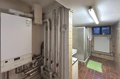 Dusche / Heizung UG