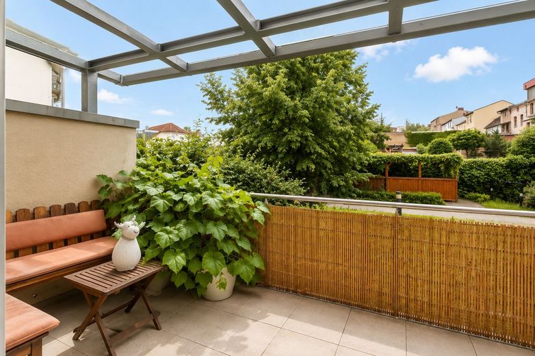 Wohnen auf Hausniveau - außergewöhnliche Eigentumswohnung in Bestlage von Halle-Kröllwitz – Balkon OG