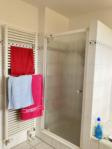 DHH- sehr schön hell, frei/ unvermietet, tolles großes Grundstück – Foto 39