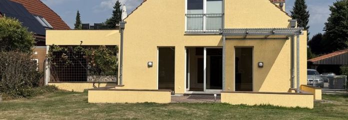 Barsinghausen-Großgoltern: casa progettata da un architetto, efficienza energetica A+ – una casa per il futuro!