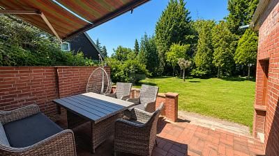 A HOME WITH CHARACTER AND ROOM FOR NEW IDEAS – 1783672004_55f8325.jpg