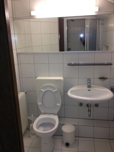 Großes Mehrfamilienhaus mit 5 Wohneinheiten - EG komplett barrierefrei – Bad WHG DG