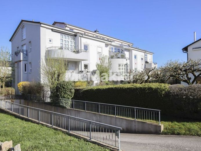 Kapitalanlage mit Perspektive: 2-Zimmer-Wohnung mit TG-Stellplatz und Balkon in Ober Rosbach – Foto 1