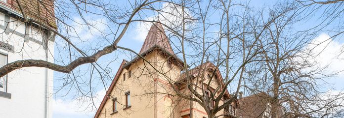 Hausansicht von Straße