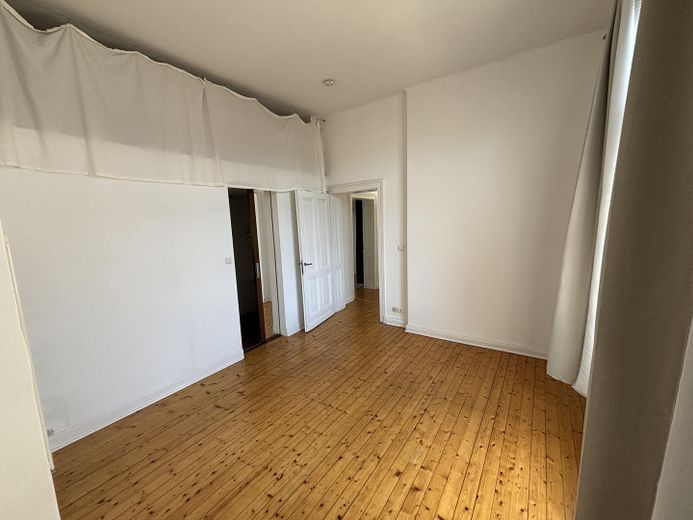 Altbau-Charme pur: 4-Zimmer-Wohnung mit Dielenboden & Stuckdecken – Foto 24