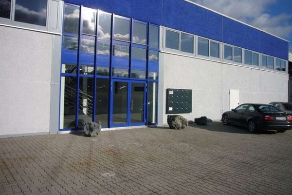 58200-3 - Office with three rooms at Untreusee
