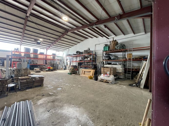 Kalthalle in Vilshofen – 475 m² Lagerfläche mit optionalen Büro- und Freiflächen – Foto 1