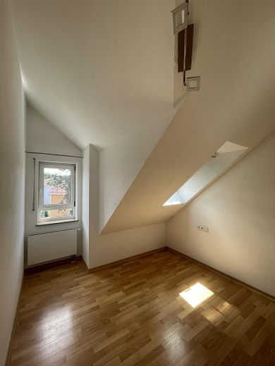 Helle gepflegte Maisonette-Wohnung – Schlafen