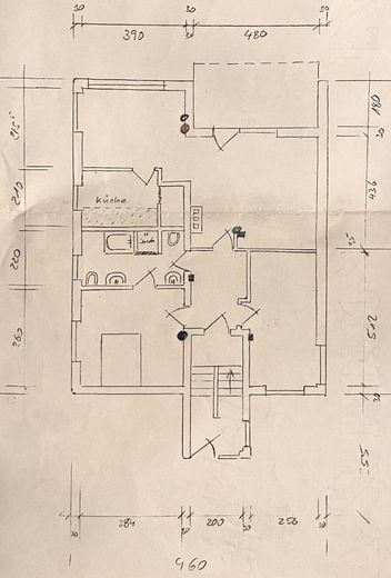 Zentrumsnah: Helle Wohnung mit Garten und Garage – Grundriss