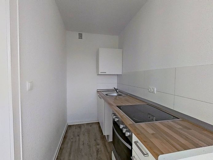 Bekârlar için konfor: BALKONLU, hazır mutfaklı ve bol ışık alan 1 odalı daire *2 SOĞUK KİRA ÜCRETSİZ* – Ansicht I: Küche