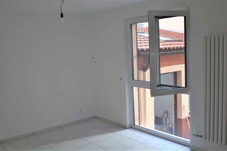 Küche. Platz für Sitzecke.