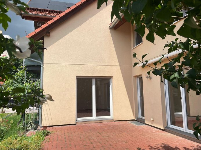 Terrasse auf die Zimmer