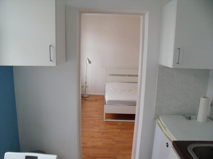 2 tolle Apartments nahe Sbhf. Adlershof!  * ohne Makler * top Rendite 6,5% o. bezugsfrei – Küche 3.Etage