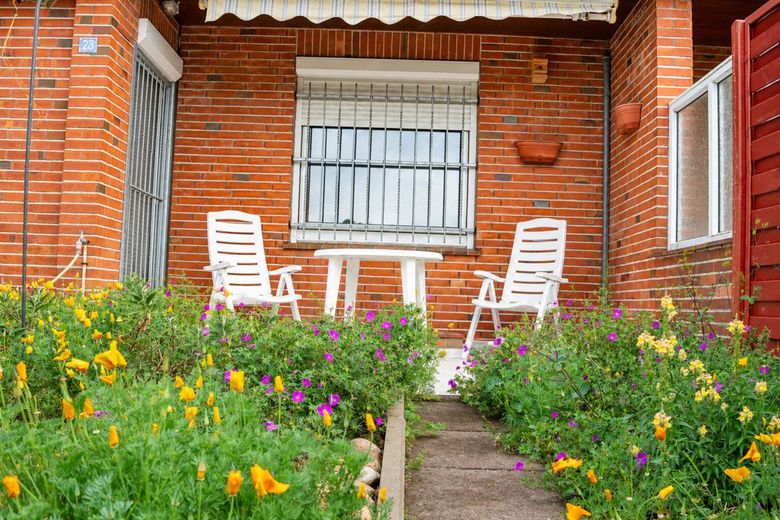 Viel Platz für Ihre Familie - Haus mit wunderschönem
Garten &amp; Einliegerwohnung – Ankommen und wohlfühlen